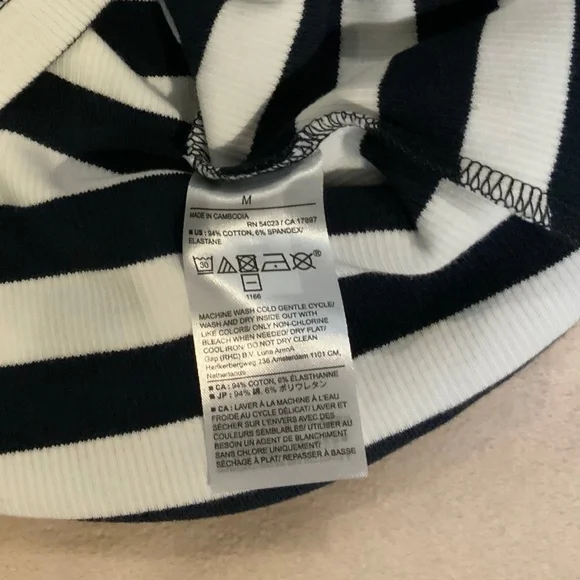 Banana Republic Blue White M Off-Shoulder Ribbed Top Coastal Cottagecore - Picture 4 of 7